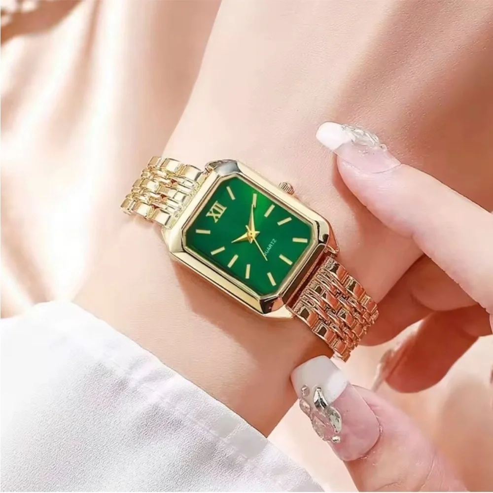 Elegant Gold Bracelet Watch with Green Dial